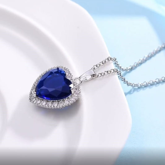 Collar Titanic + Bolsita de Regalo en Terciopelo GRATIS