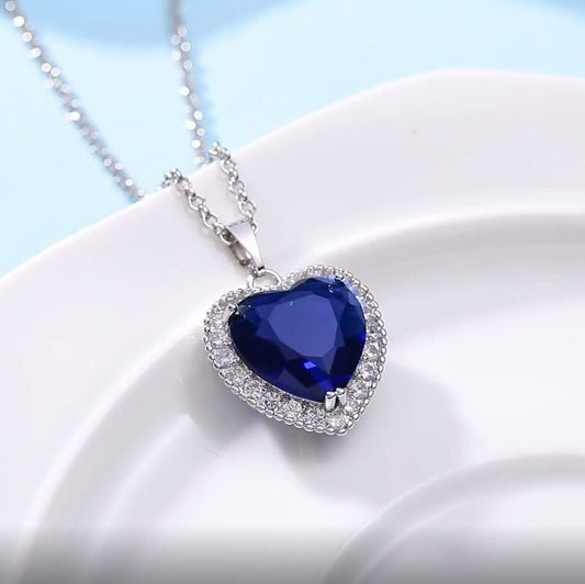 Collar Titanic + Bolsita de Regalo en Terciopelo GRATIS